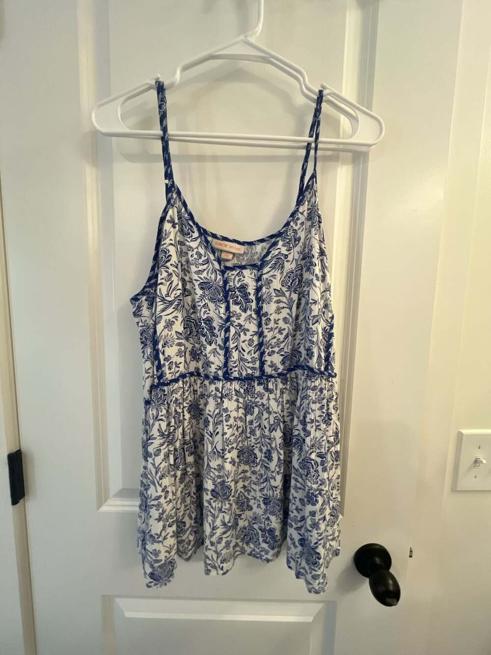 Knox Rose Blue and White Floral Boho Flowy Spaghetti Strap Tank Top